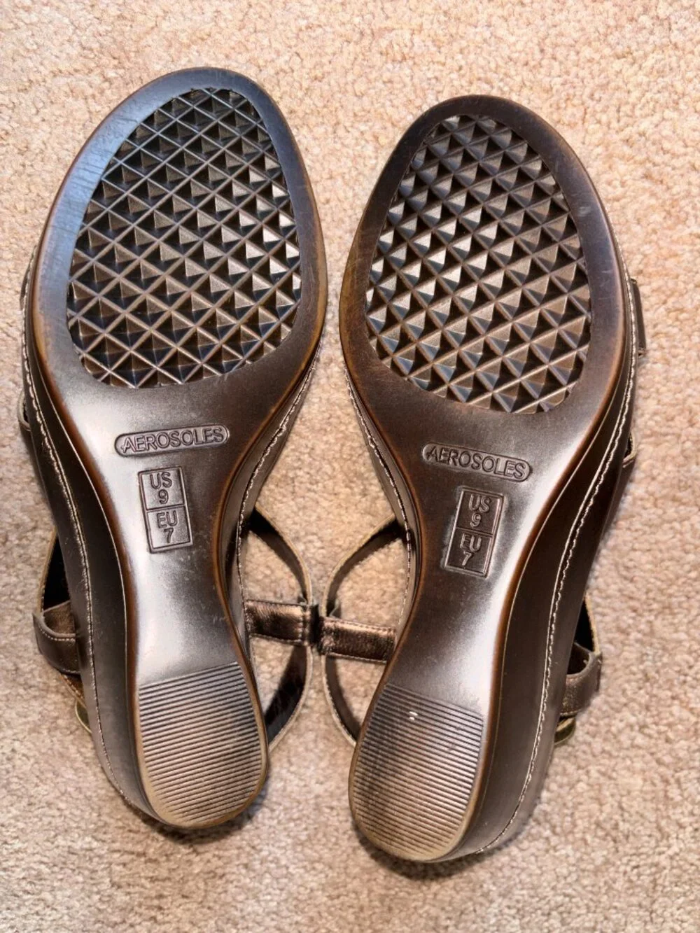 Aerosoles Bronze Leather Strappy Wedge Sandals 9